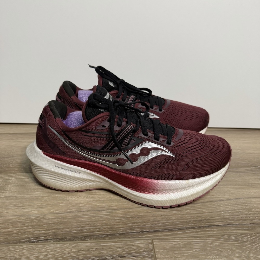 Saucony Triumph 20 Running Shoes Womens Size 8.5 Red Sneakers S10759-21